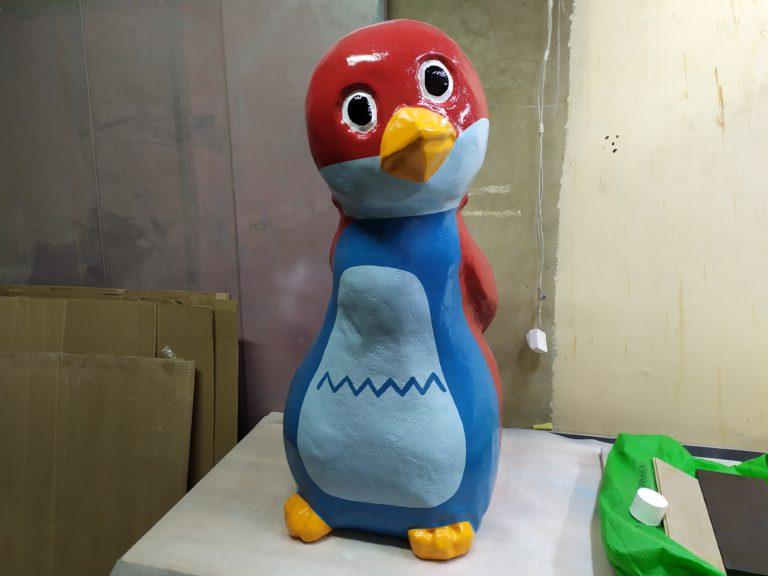 2019 11 17 11.10.34 768x576 - Покраска пингвинов для парка